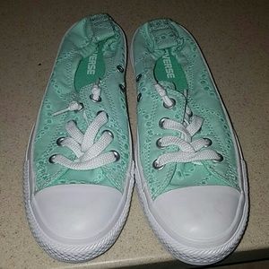 Slip on Converse